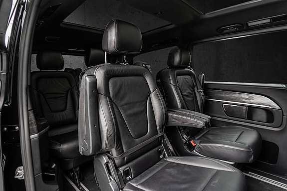 Mercedes-Benz EQV300 23 of 30