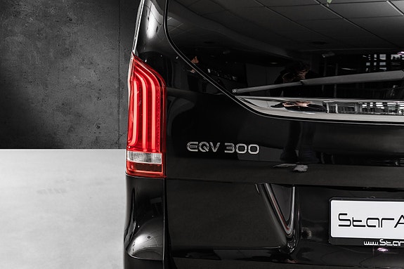 Mercedes-Benz EQV300 9 of 30
