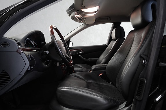 Mercedes-Benz S320 12 of 27