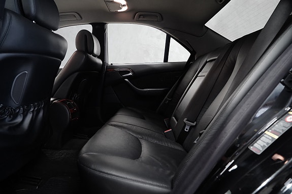 Mercedes-Benz S320 15 of 27
