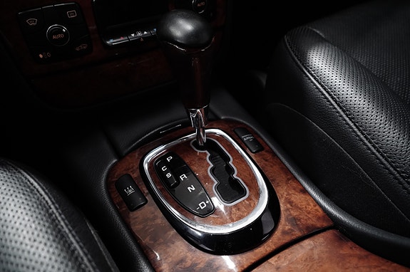 Mercedes-Benz S320 25 of 27