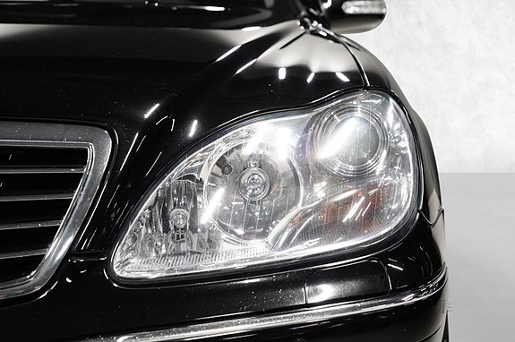 Mercedes-Benz S320 6 of 27