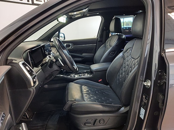 Kia Sorento 19 of 30