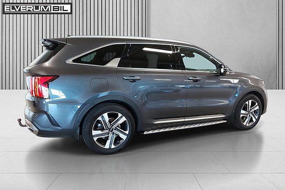Kia Sorento 12 of 30