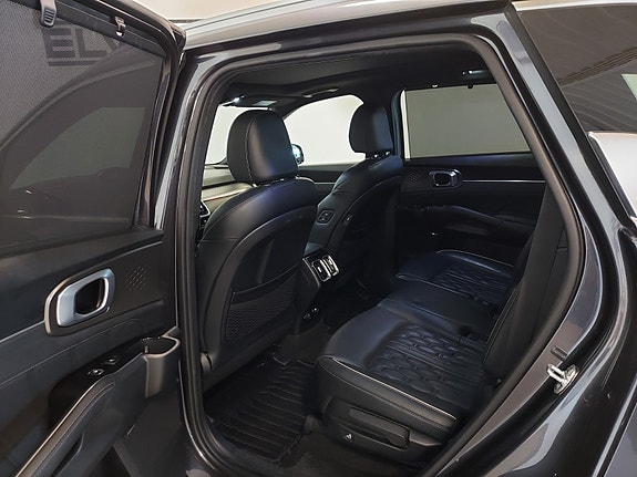 Kia Sorento 30 of 30