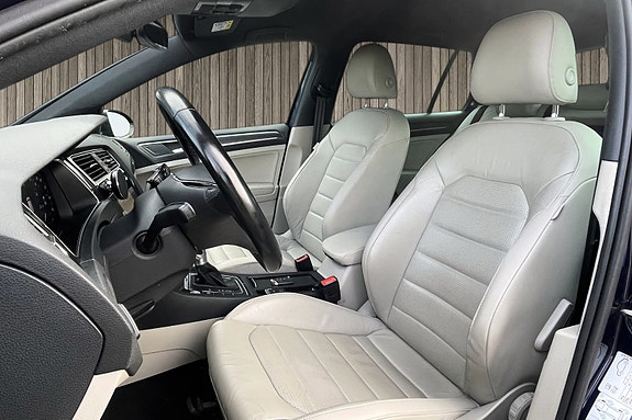 Volkswagen e-Golf VII 12 of 30