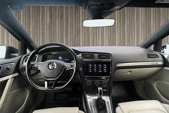 Volkswagen e-Golf VII 16 of 30