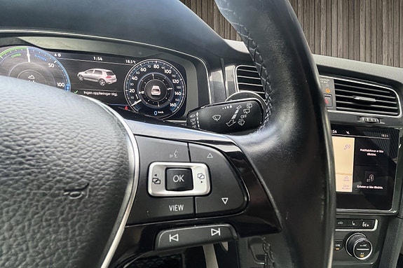 Volkswagen e-Golf VII 19 of 30