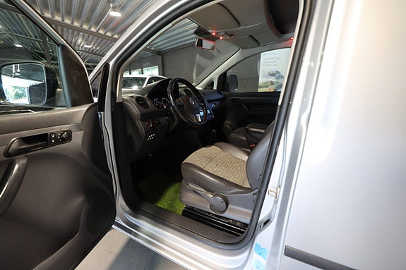 Volkswagen Caddy 12 of 28