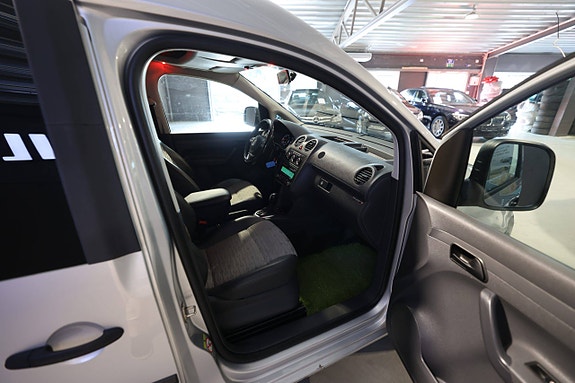 Volkswagen Caddy 28 of 28