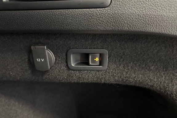 Volkswagen Passat Alltrack 22 of 22