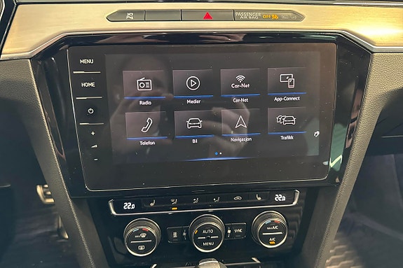 Volkswagen Passat Alltrack 14 of 22