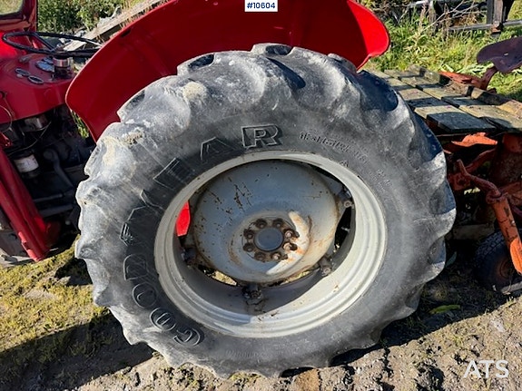 Massey Ferguson 1971 135 2X4 Traktor 18 of 21