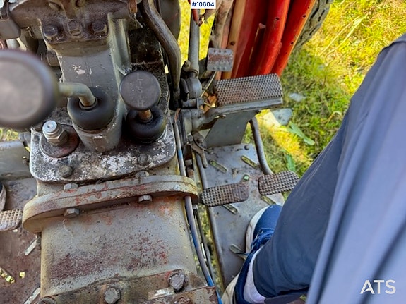 Massey Ferguson 1971 135 2X4 Traktor 14 of 21