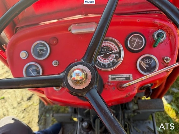 Massey Ferguson 1971 135 2X4 Traktor 11 of 21