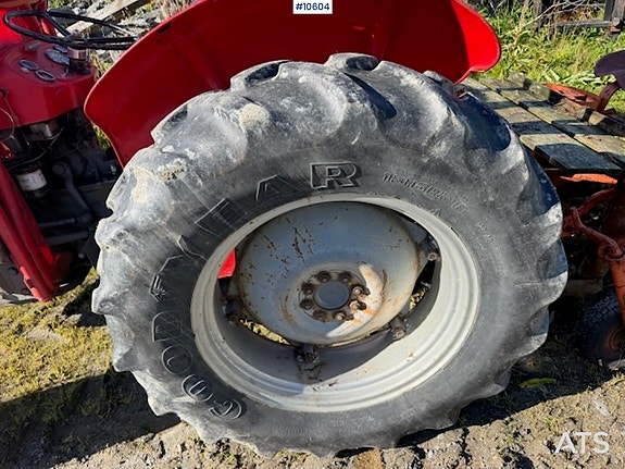 Massey Ferguson 1971 135 2X4 Traktor 17 of 21