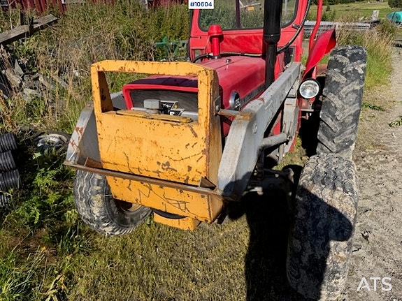Massey Ferguson 1971 135 2X4 Traktor 5 of 21