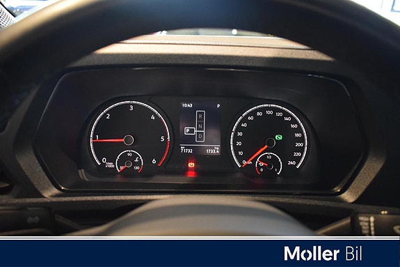 Volkswagen Caddy Maxi 10 of 19