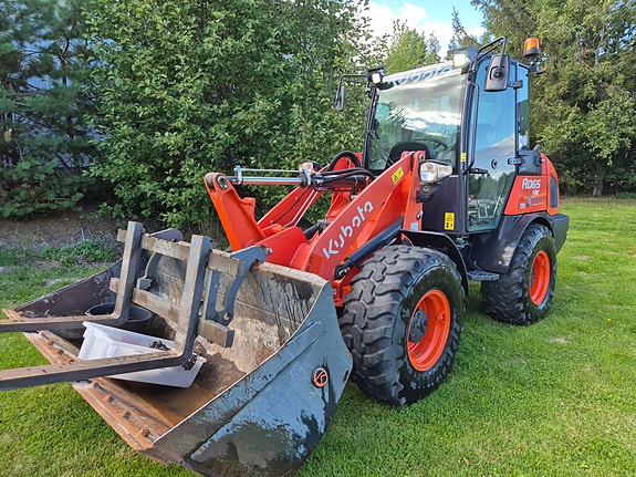 Kubota R065 5 of 12