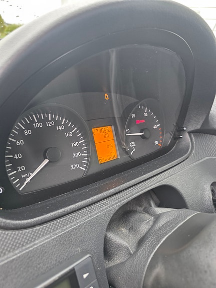 Mercedes-Benz Vito 113 7 of 12