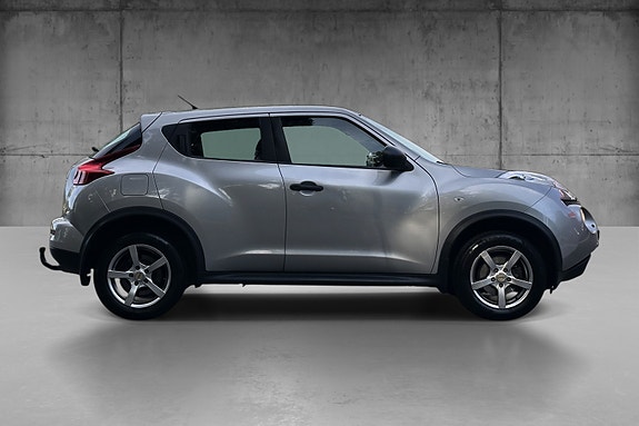 Nissan Juke 5 of 12