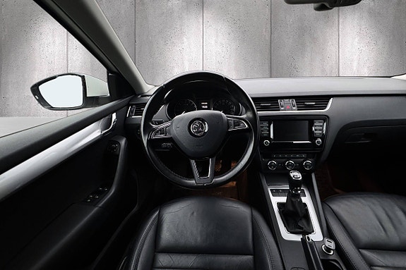 Skoda Octavia 10 of 22