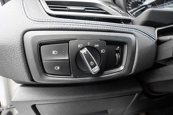 BMW 218i 25 of 30