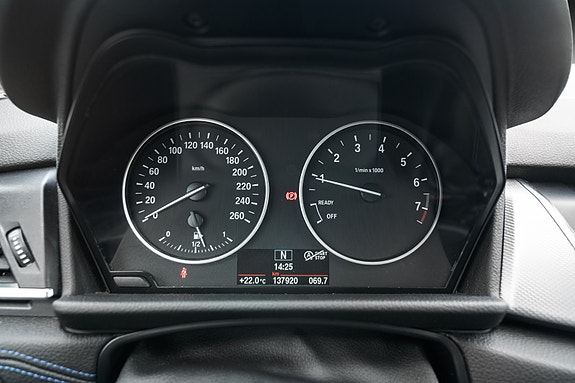 BMW 218i 13 of 30