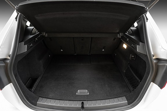 BMW 218i 29 of 30