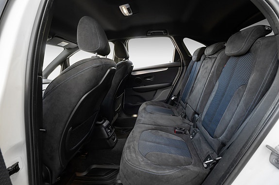 BMW 218i 26 of 30