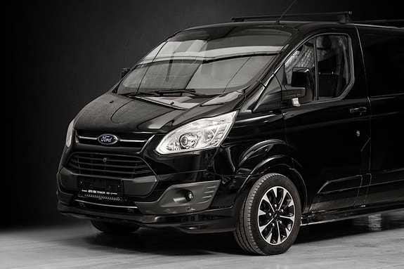 Ford Transit Custom 290L 2 of 2