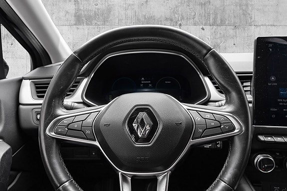 Renault Captur 16 of 24