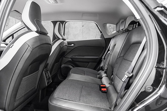 Renault Captur 13 of 24