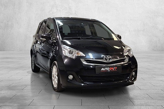 Toyota Verso-S 7 of 30