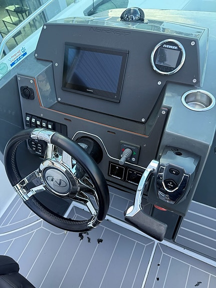 Nordkapp Enduro 705 Hl med 300 hk Evinrude G2. 2 of 13