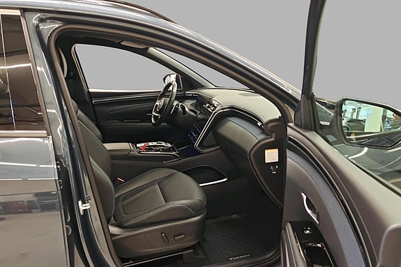 Hyundai Tucson 18 of 30