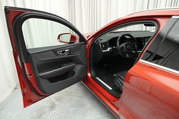 Volvo V60 19 of 30