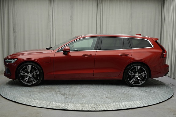 Volvo V60 4 of 30