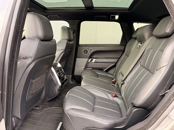 Land Rover Range Rover Sport 20 of 23