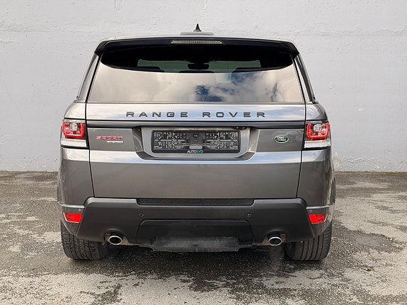 Land Rover Range Rover Sport 7 of 23