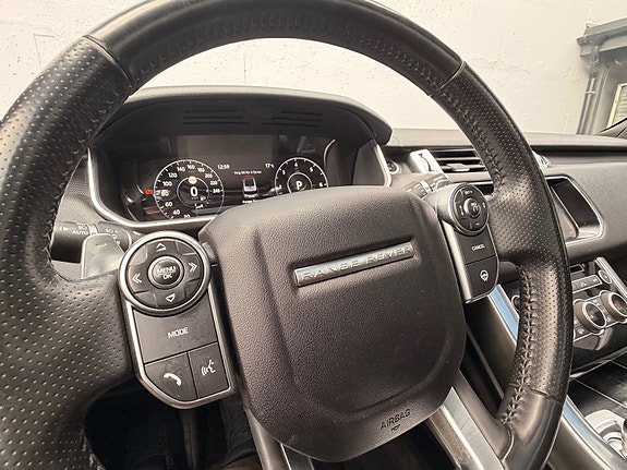 Land Rover Range Rover Sport 15 of 23