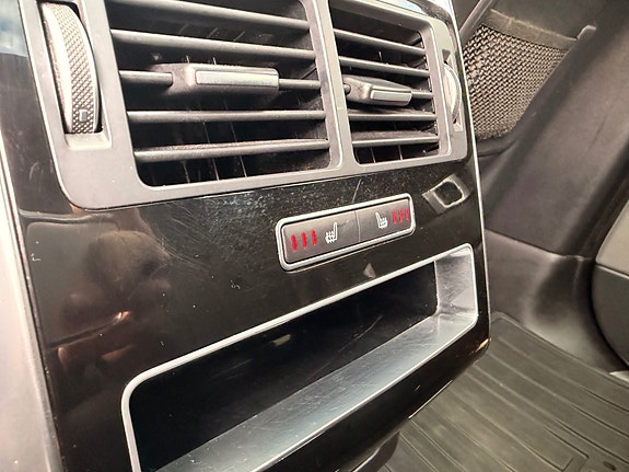 Land Rover Range Rover Sport 21 of 23