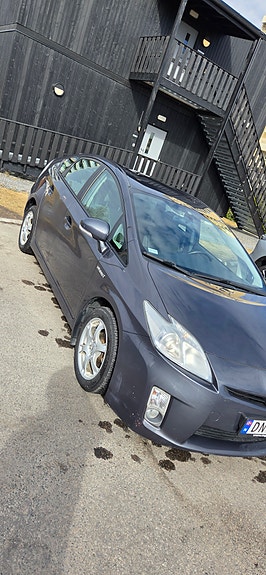 Toyota Prius 13 of 19