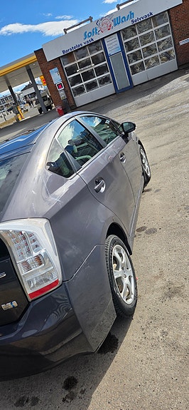 Toyota Prius 6 of 19