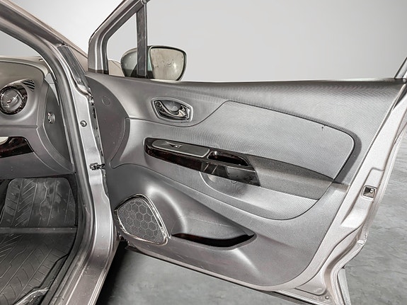 Renault Captur 15 of 24