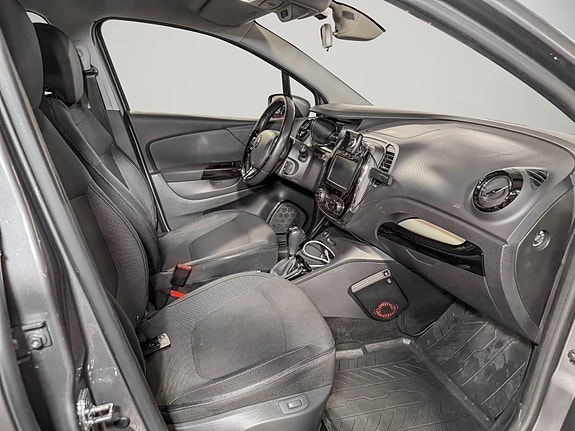 Renault Captur 14 of 24