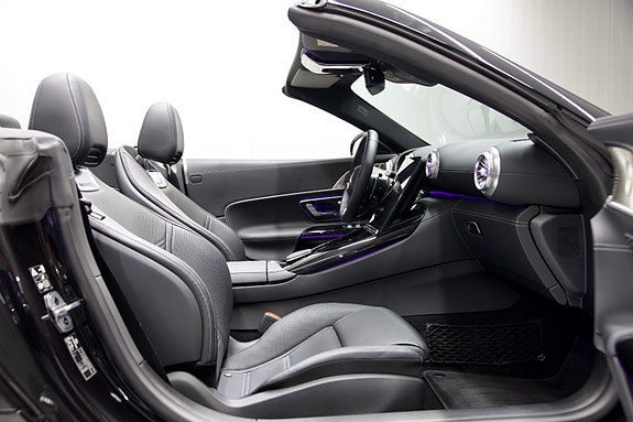 Mercedes-Benz SL63 2 of 18