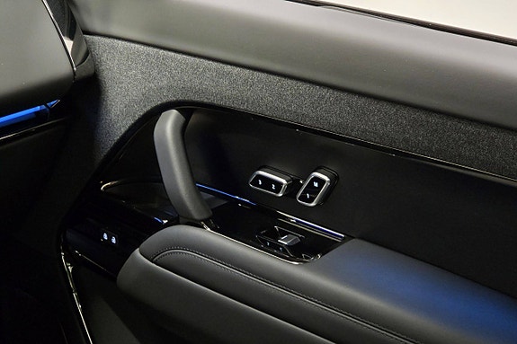 Land Rover Range Rover Sport 29 of 30