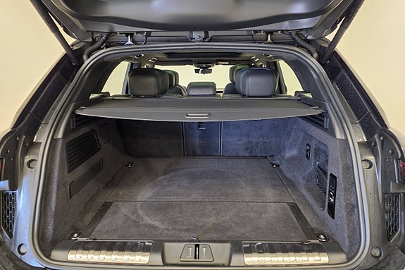 Land Rover Range Rover Sport 11 of 30
