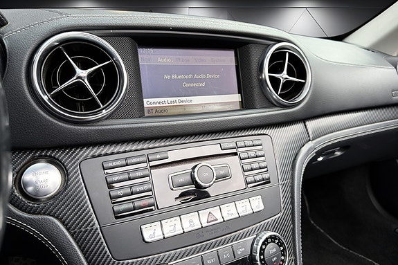 Mercedes-Benz SL500 18 of 22